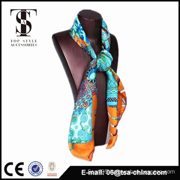 2015 New design fashion beautiful print twill silk scarf